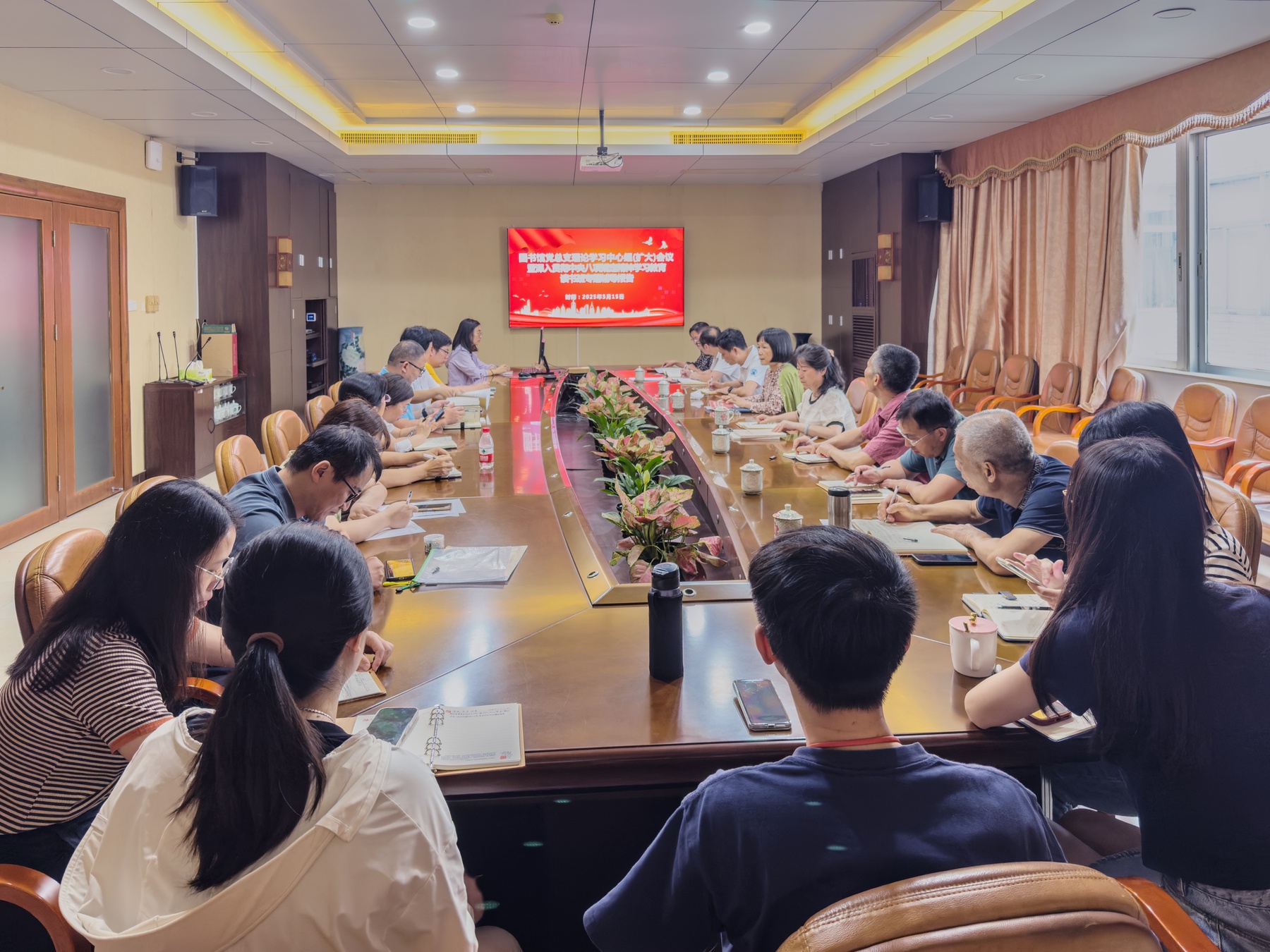 1762758600582275.jpg 1762758600582275.jpg